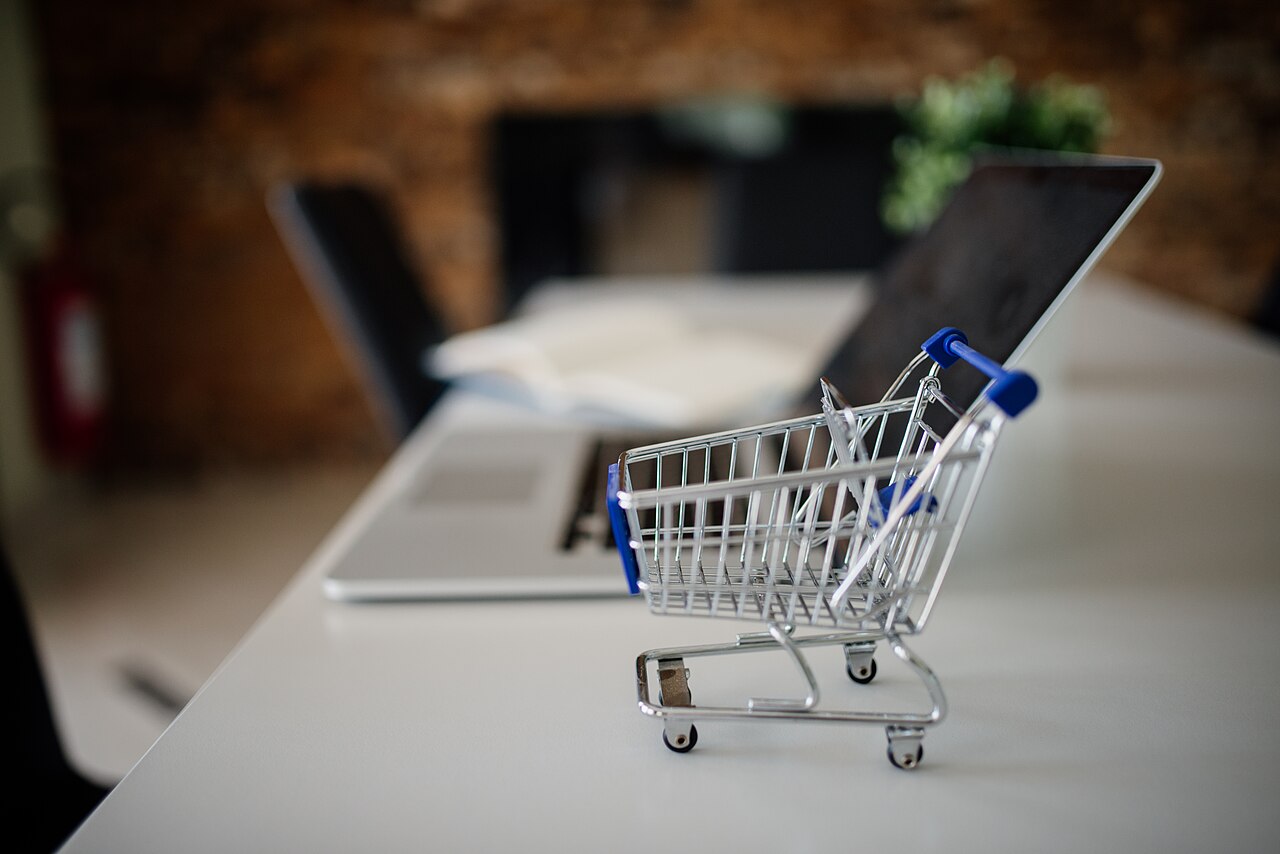 Order management back office for a fashion retailer