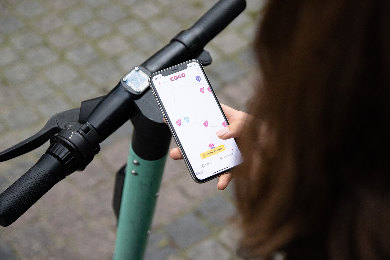 Subscription paywall for a cycling retailer