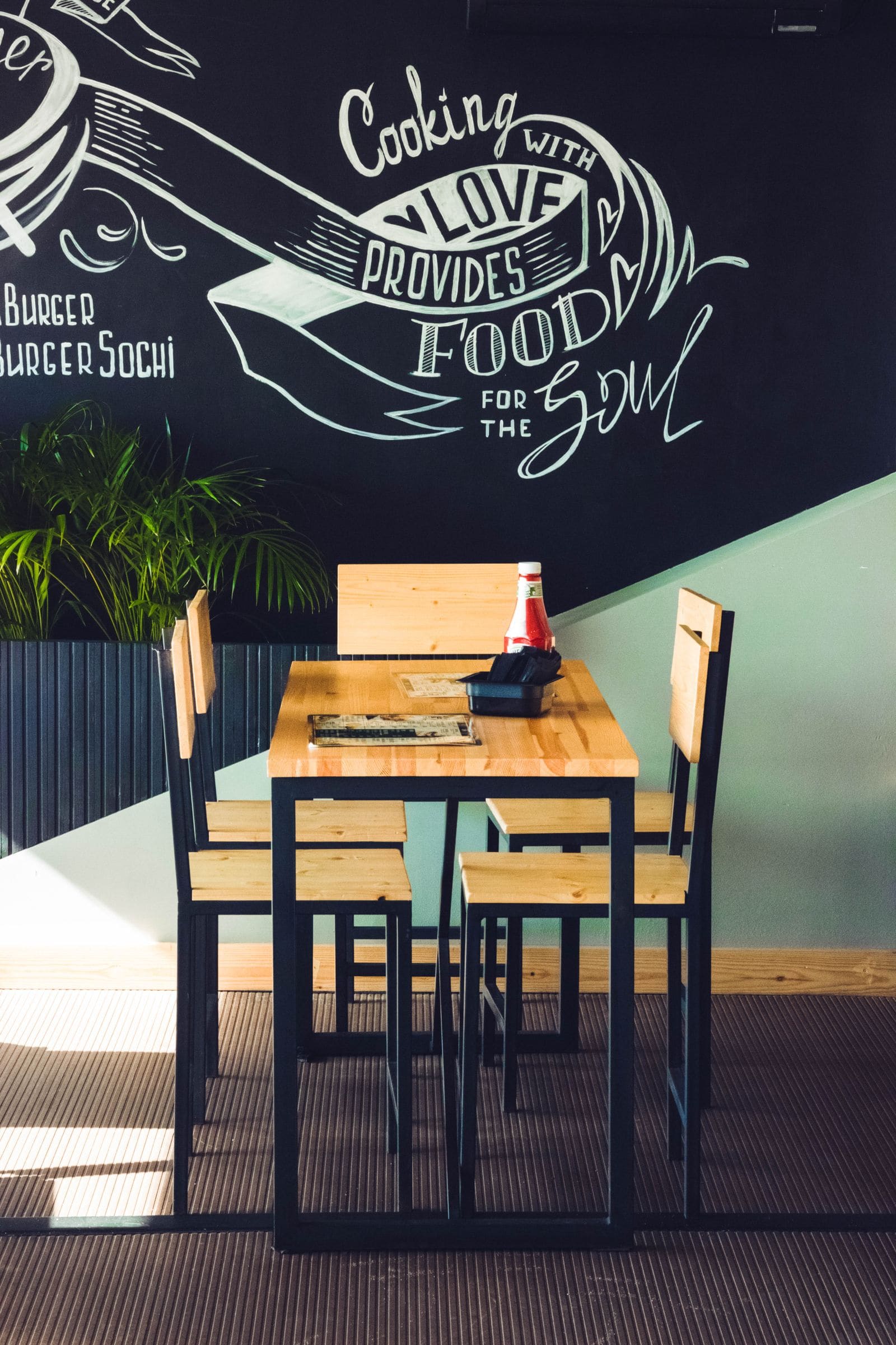 Restaurant table and chairs set for service