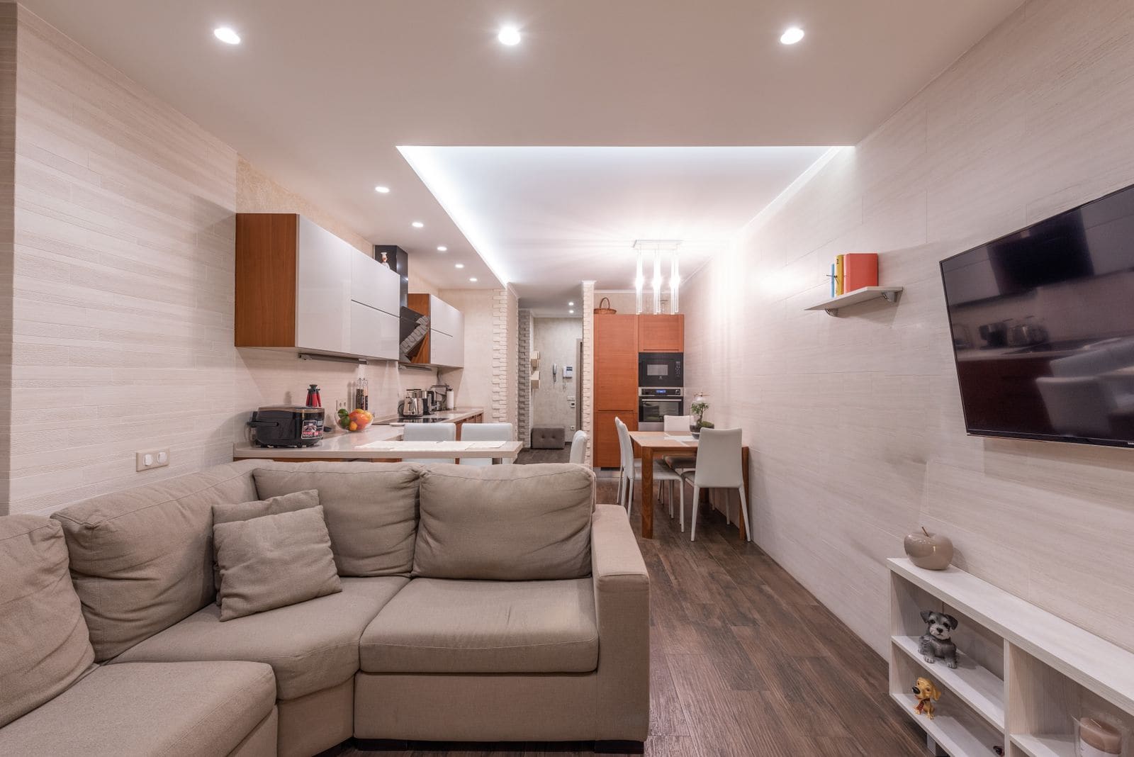 Cozy studio apartment with a compact layout