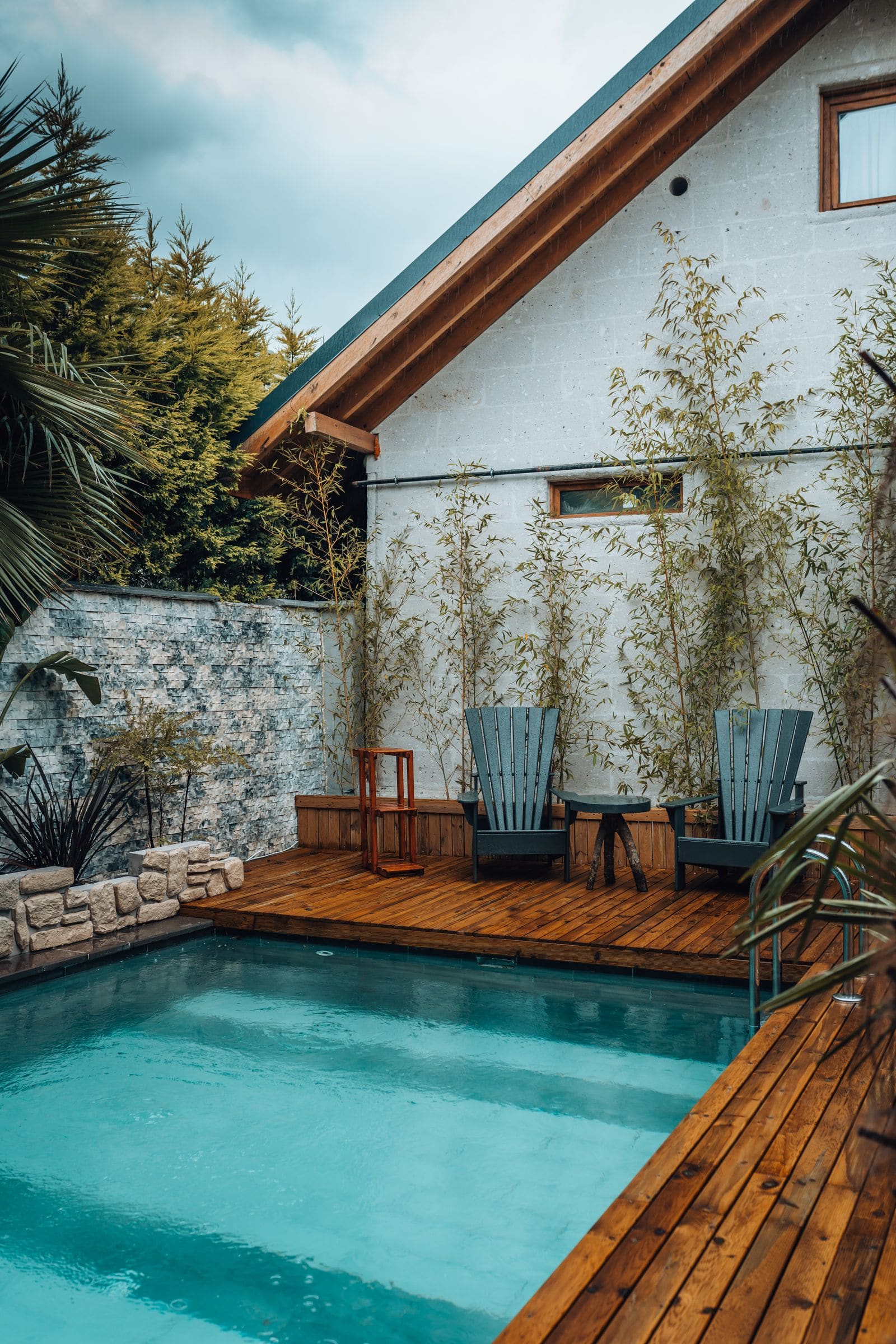 House exterior with a swimming pool