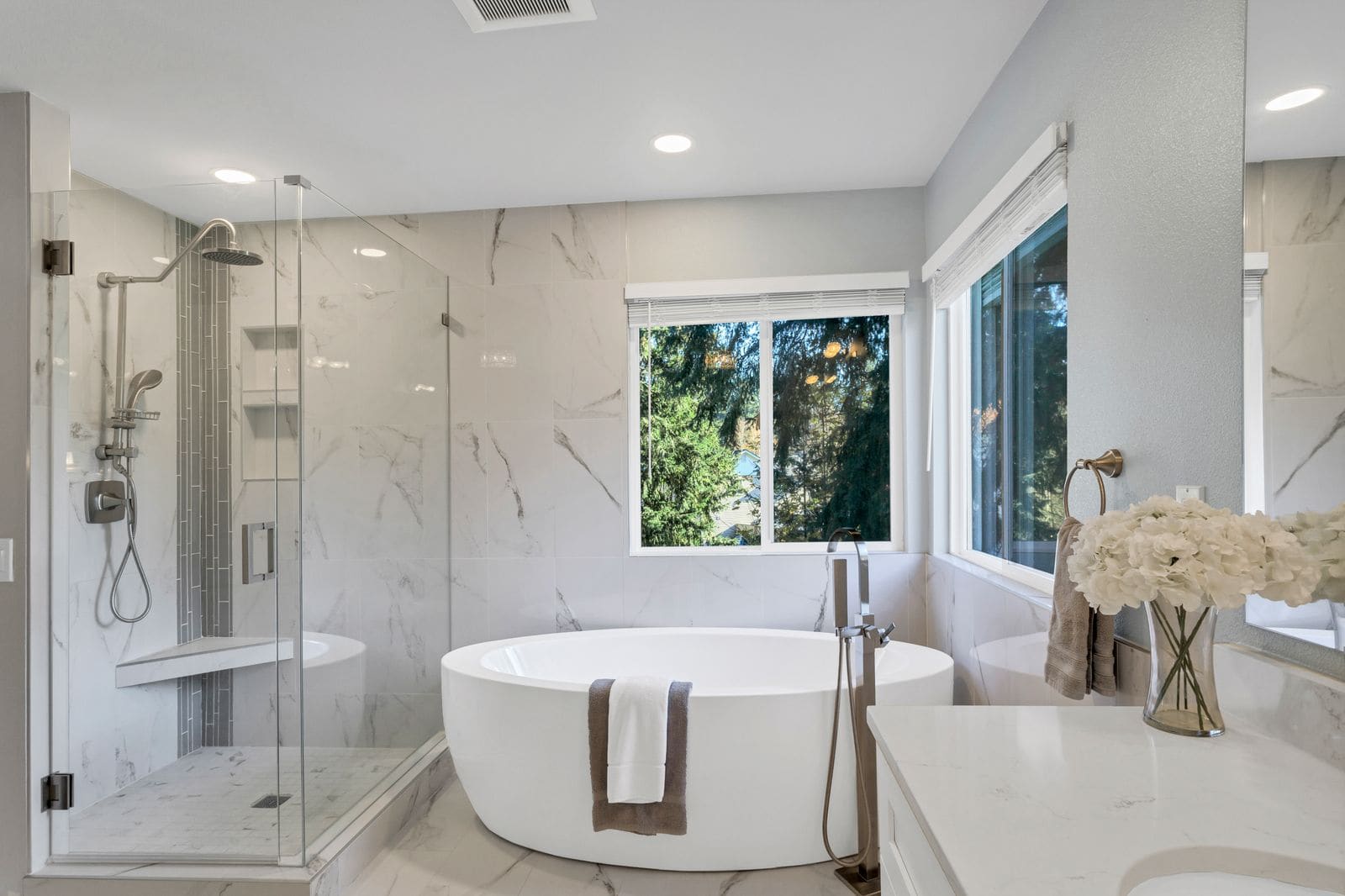 Interior design of a contemporary bathroom